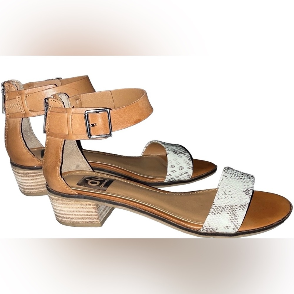 Dolce Vita Snakeskin Print Buckle Ankle Block Heel Sandals Women’s size 6.5